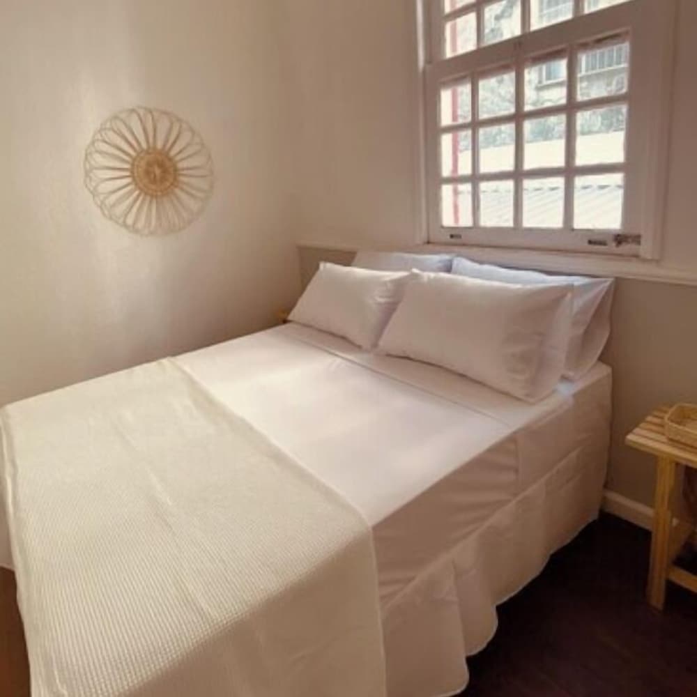 Pousada Flores do Farol