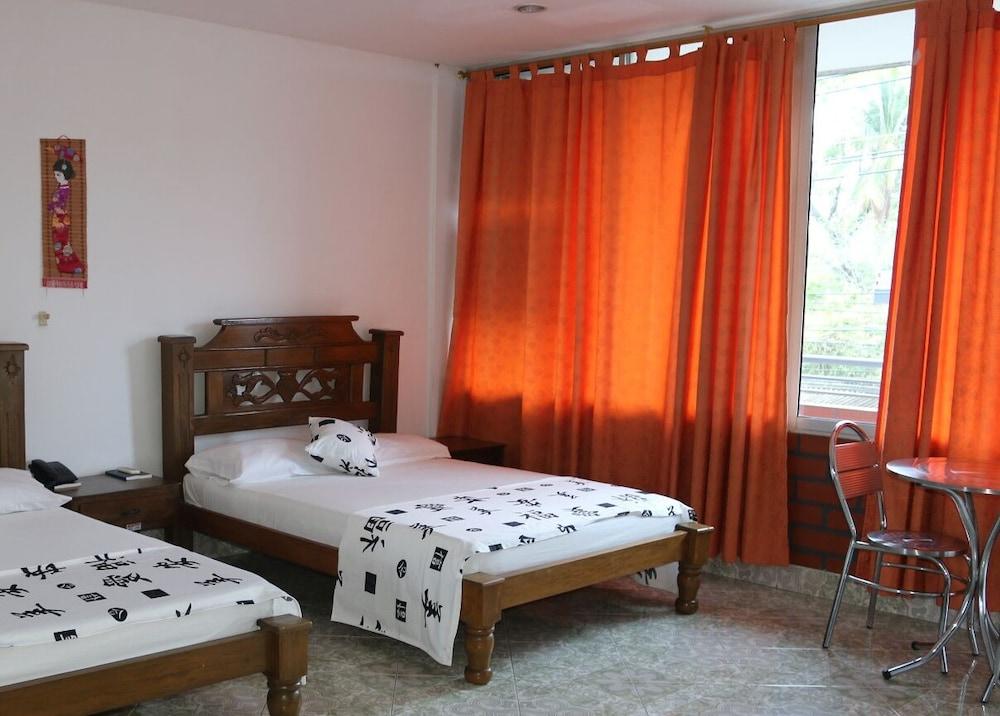 Hotel Beijing Caucasia