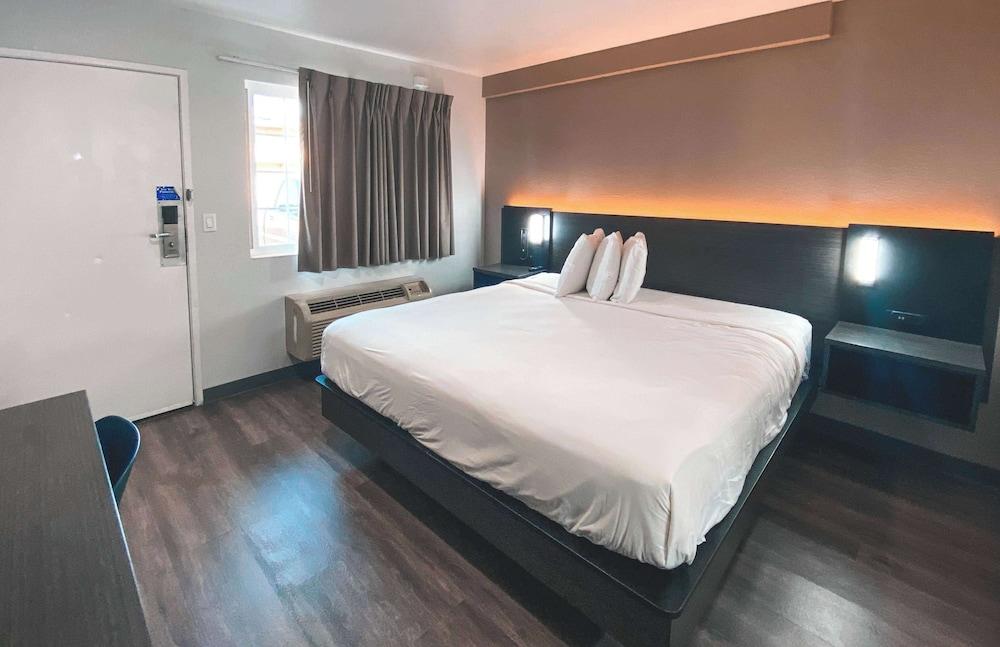 Studio 6 West Sacramento, CA