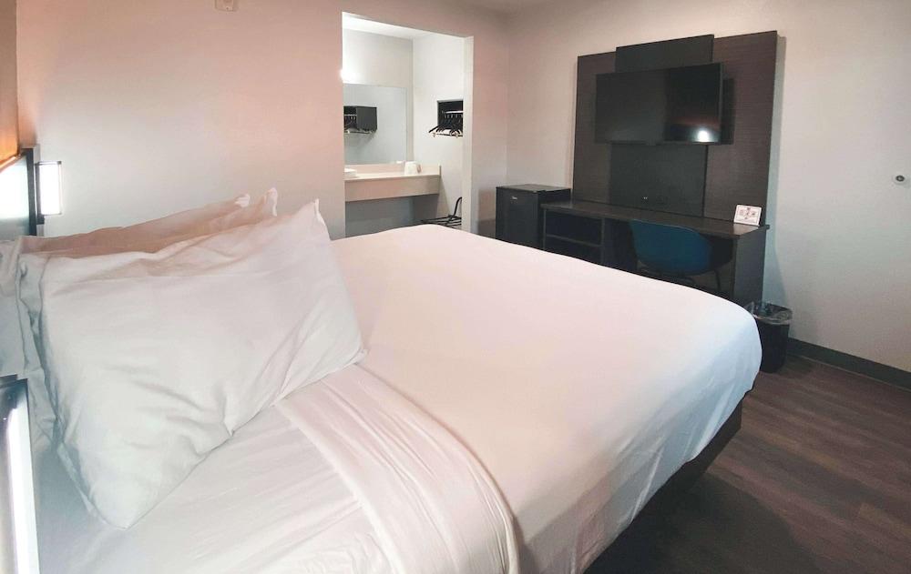 Studio 6 West Sacramento, CA