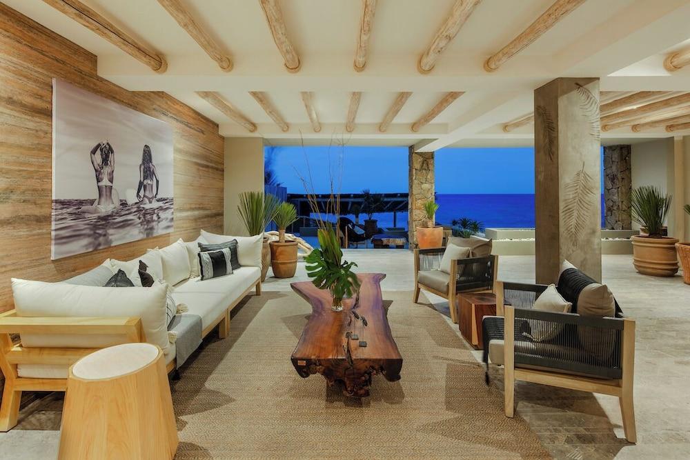 Stunning Condo in Cabo with Ocean Views