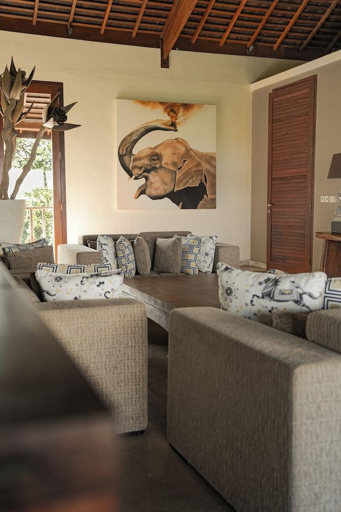 OMEKAI Cemagi by Nakula