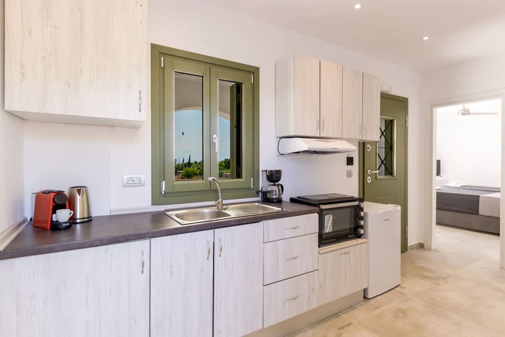 Ampelas Nostalgia Apartments - Zeus Haven in Paros