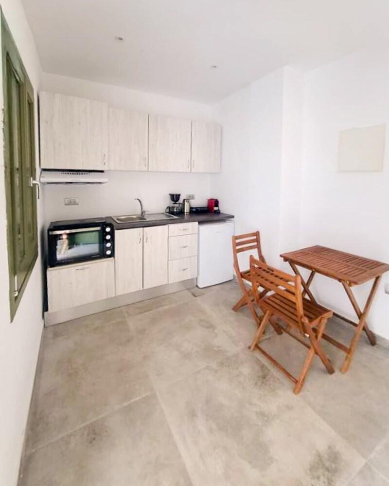 Ampelas Nostalgia Escape-poseidon Gem in Paros