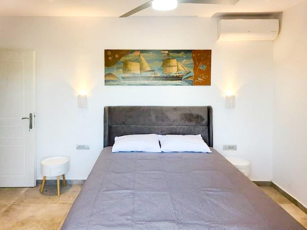 Ampelas Nostalgia Gem - Seaview Getaway in Paros