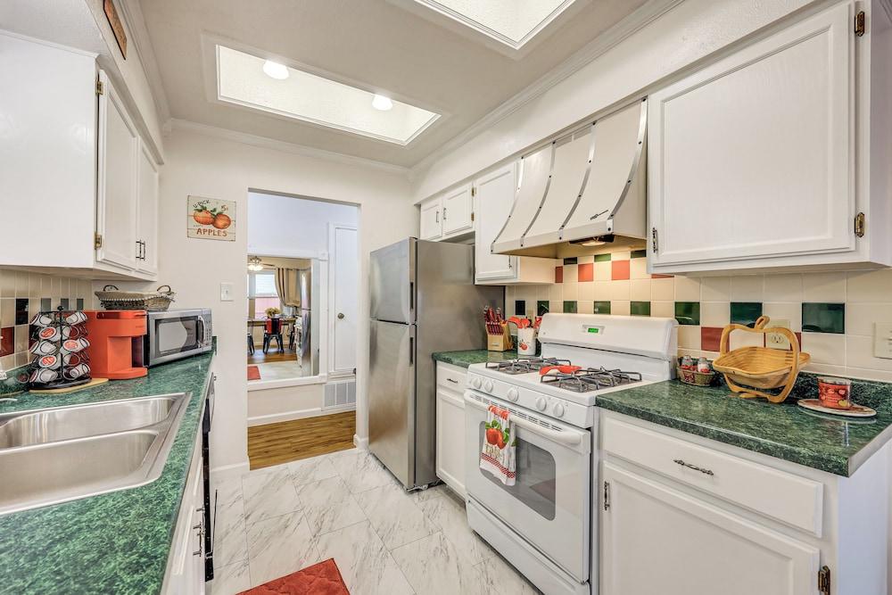 3 Mi to Randolph Afb: Family Home w/ Poker Table!