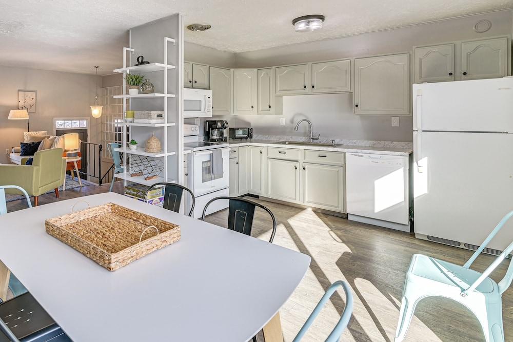 1 Mi to Dtwn: Home w/ Deck in Saratoga Springs