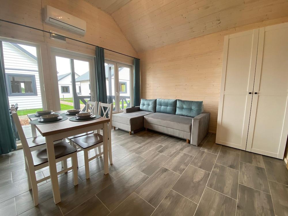 Single-storey Holiday Homes Near the Sea, Pool