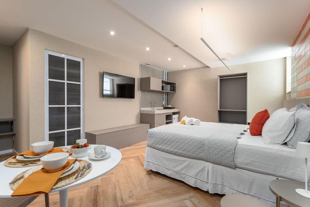 Cosy a few Steps From Copacabana Beach Q16