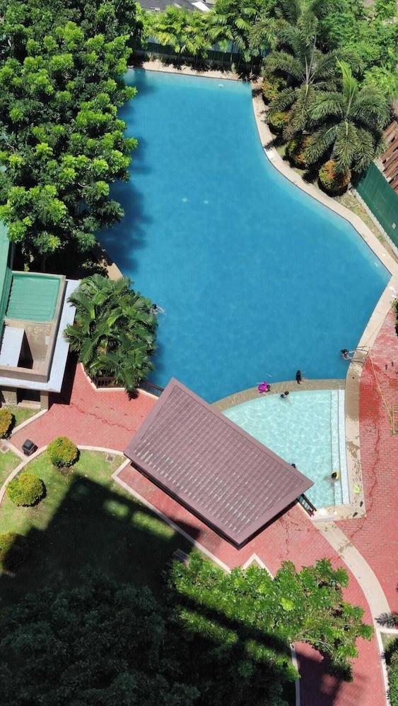 Affordable Alabang Staycation