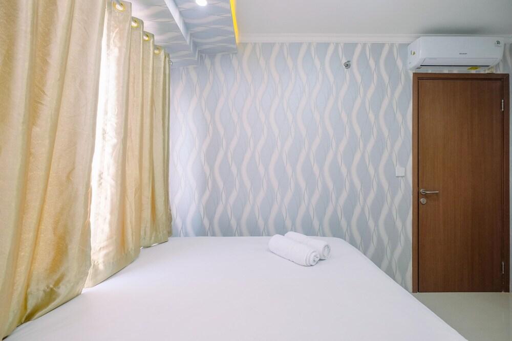 Cozy and Stylish 2BR Podomoro Golf View Apartment