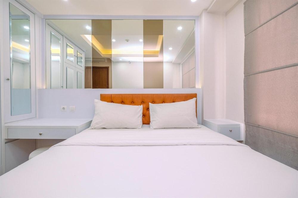 Modern and Tidy 2BR Podomoro Golf View Apartment