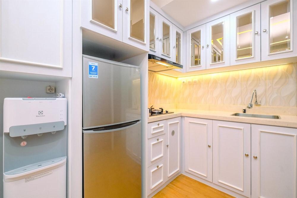 Modern and Tidy 2BR Podomoro Golf View Apartment