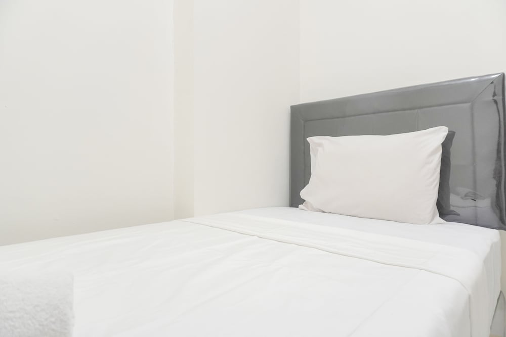 Comfy Stay 2BR at Podomoro Golf View Apartment