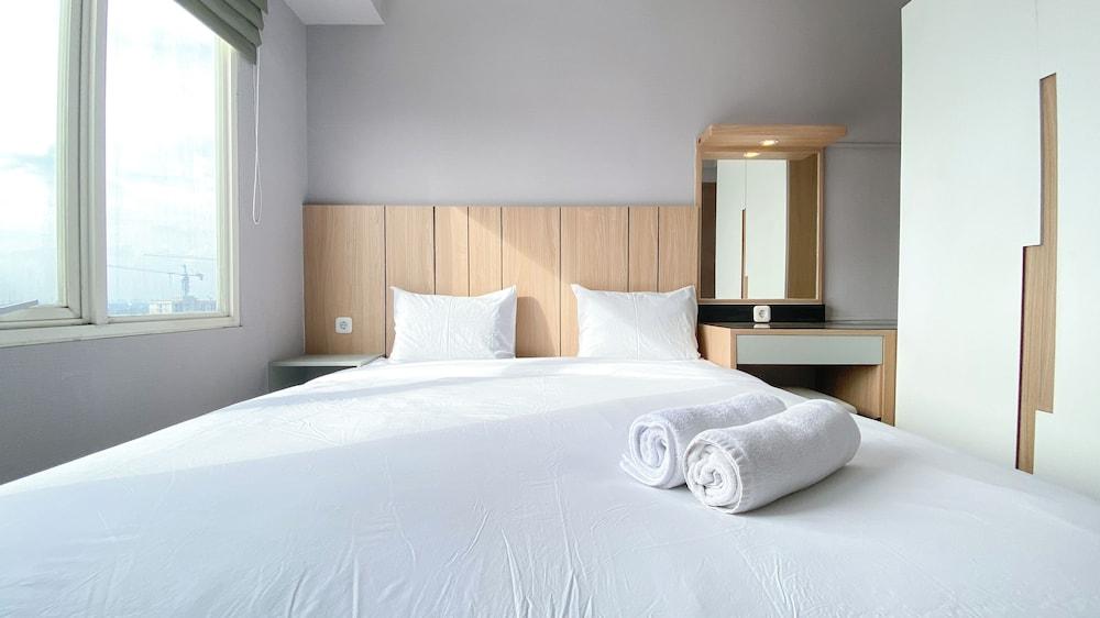 Best Deal and Homey 3BR Podomoro Golf View Apartment