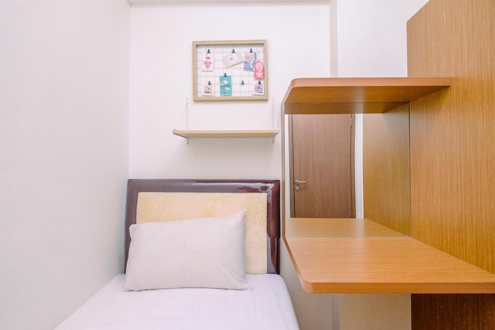 Homey and Restful 2BR Podomoro Golf View Apartment