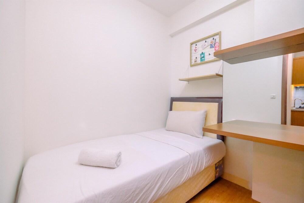 Homey and Restful 2BR Podomoro Golf View Apartment