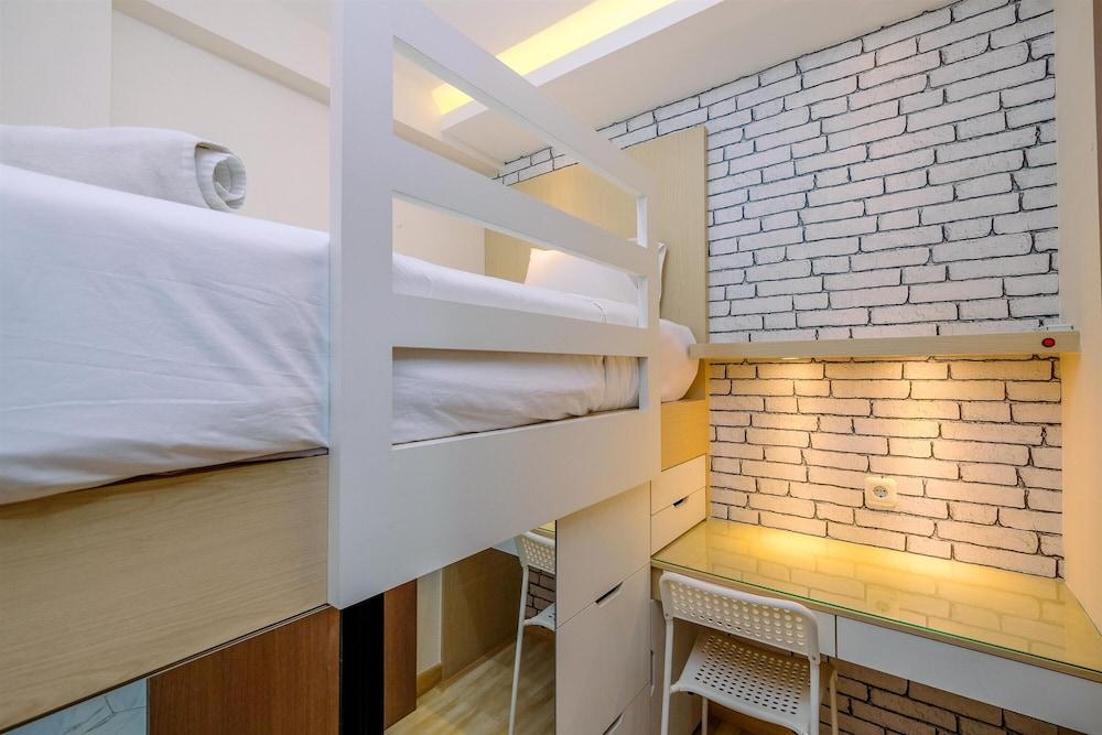 Nice and Comfortable 2BR at Podomoro Golf View Apartment