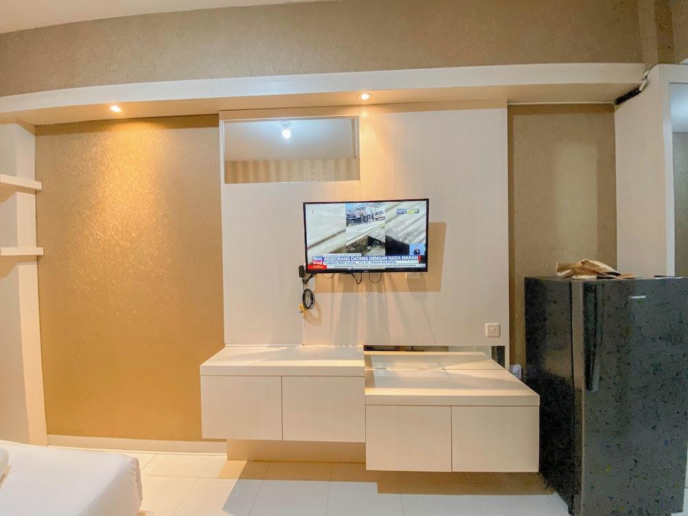 Comfy Studio Apartment Candiland Semarang
