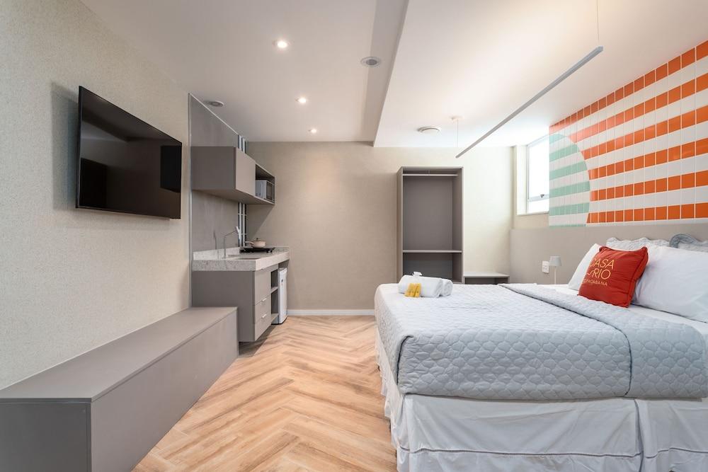 Charming Studio Just a Few Steps From the Beach CNJ Q6