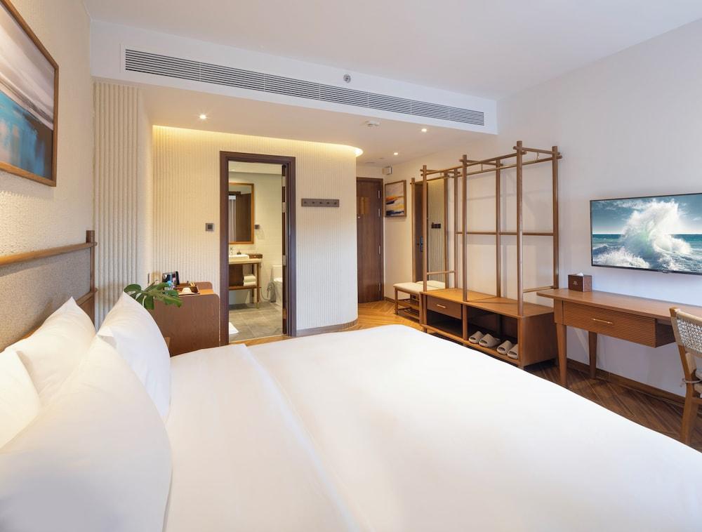 Iconic Long Hai Hotel