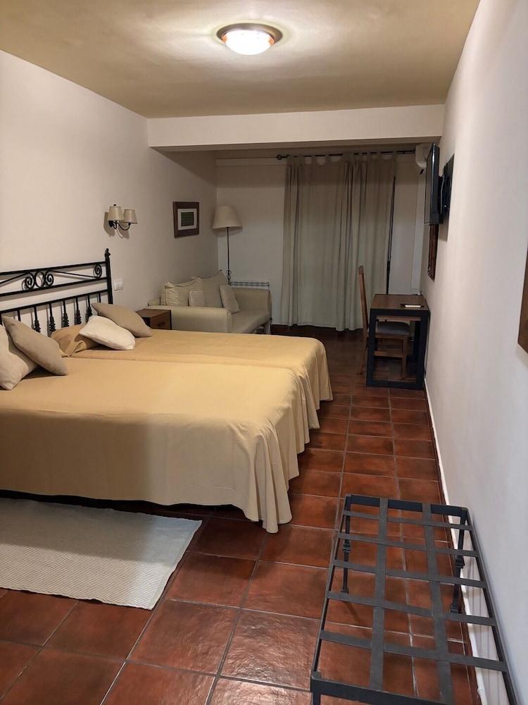 HOTEL RESTAURANTE EL CASTREJON