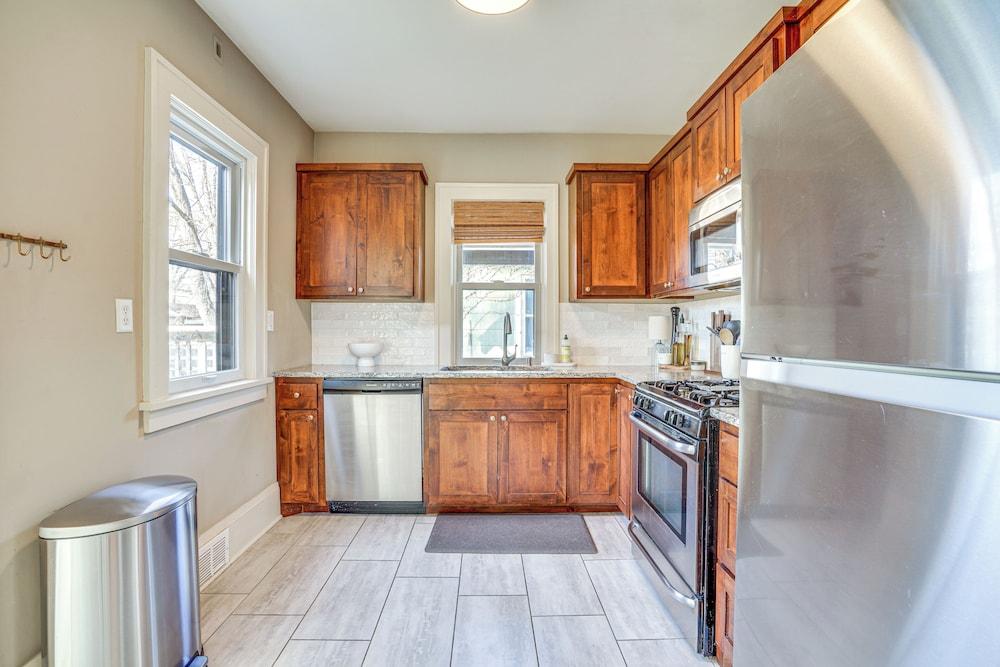 Walk to Beach + Lake Nokomis: Minneapolis Home!