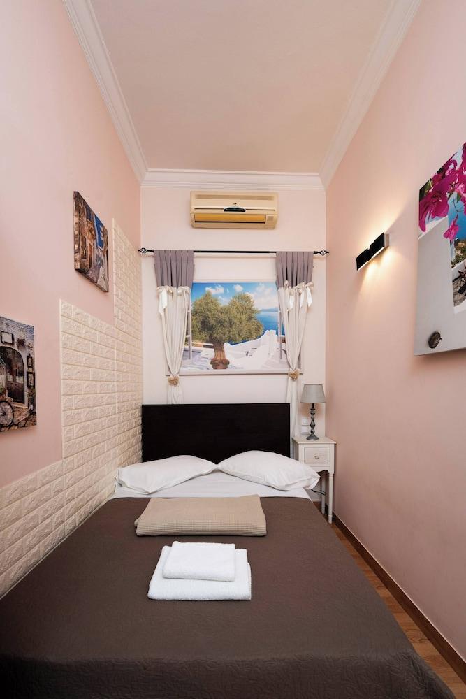 Acropolis Lux Retreat Apartment