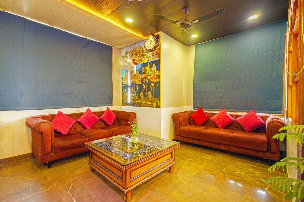 Treebo Saumendra Residency