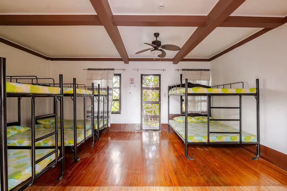 Ross Rose Budget Hotel