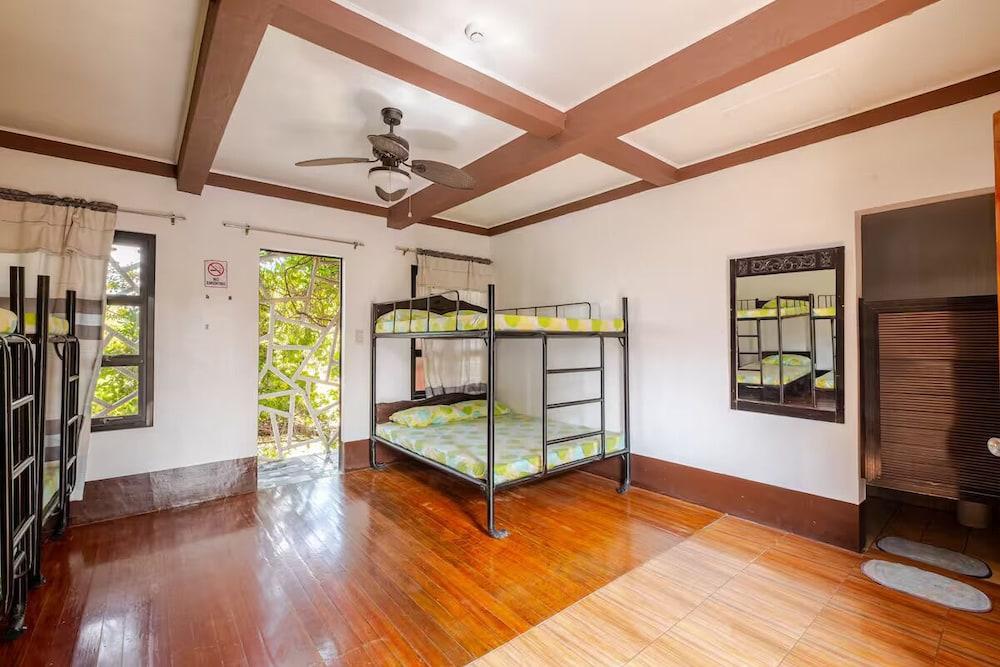 Ross Rose Budget Hotel