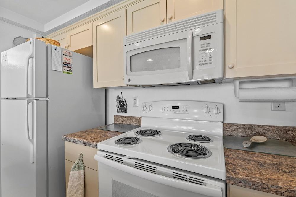 Smyrna Beach Club 607a