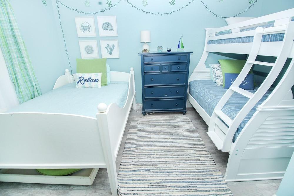 Z-sea Coast Gardens II 209