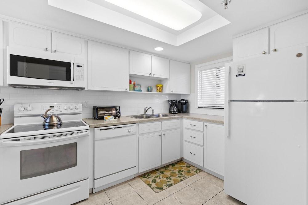 Shorehom by the Sea 21