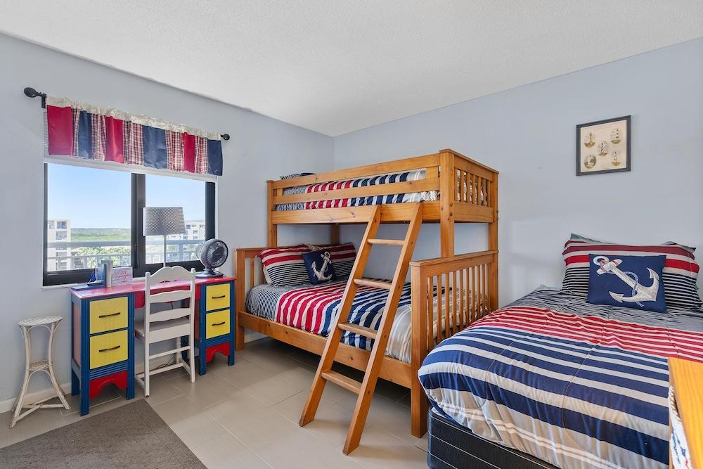 Shorehom by the Sea 51