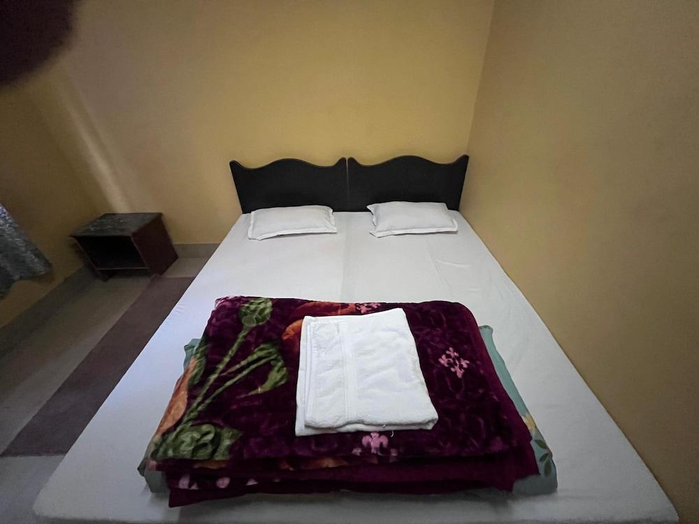 JeeRosh Hotel & Lodge