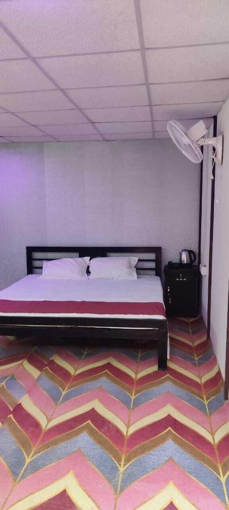 Maple Tree resort & restaurant