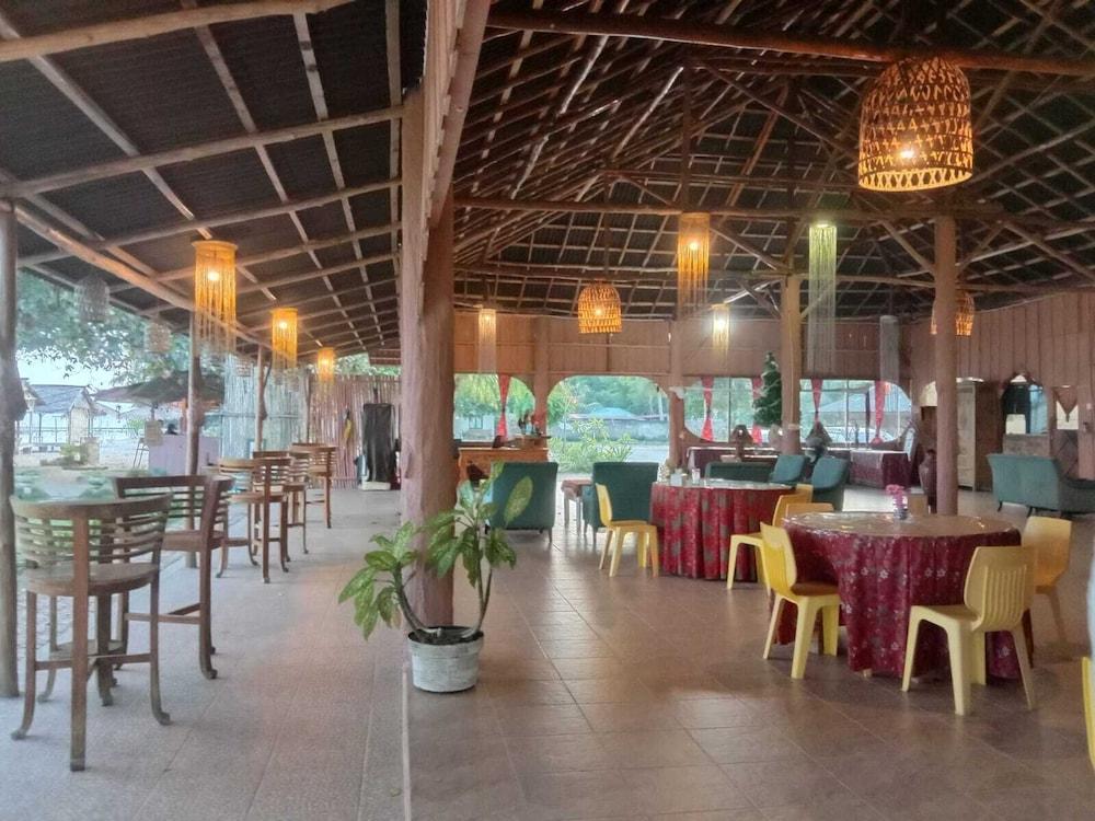 Sea Coral Beach Resort