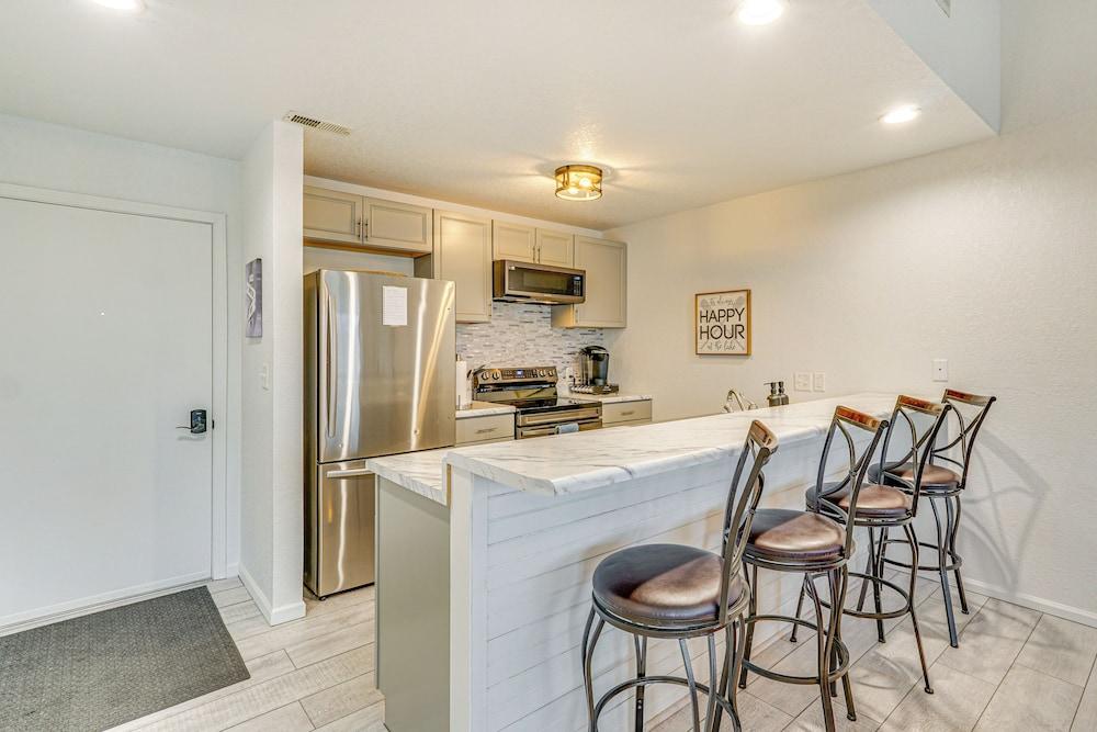 Lake Access & Views: Condo w/ Pools in Osage Beach