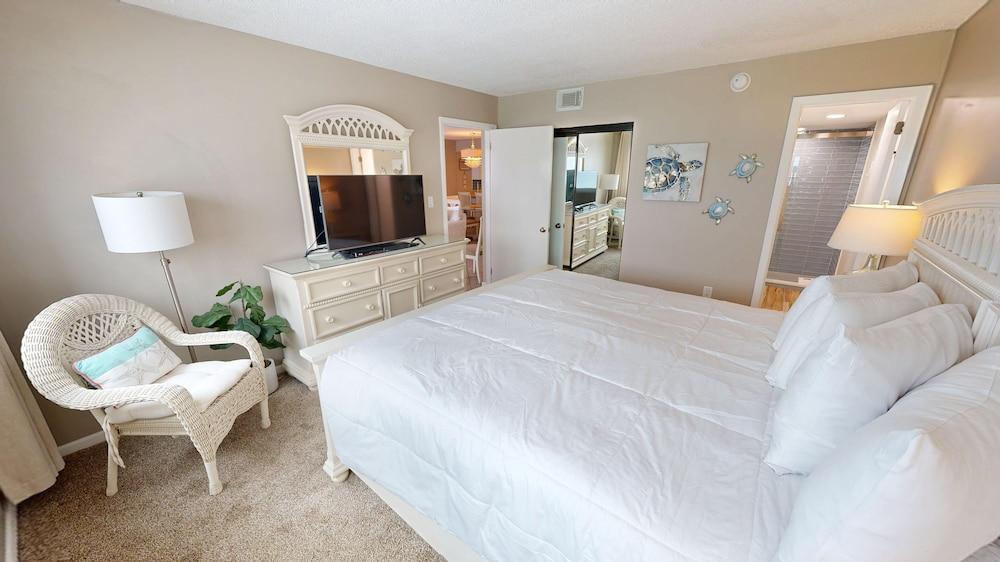 Beach House 501a 2 Bedroom Condo