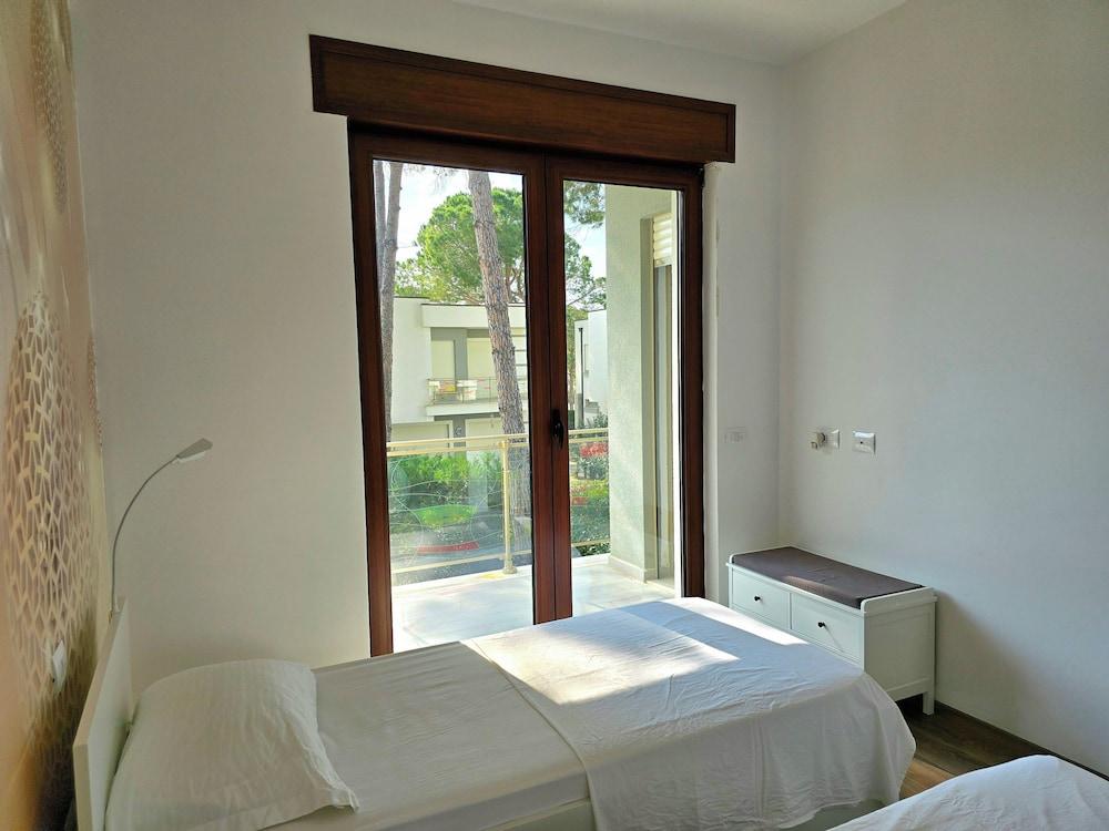 Sunny Beach Apartments 300