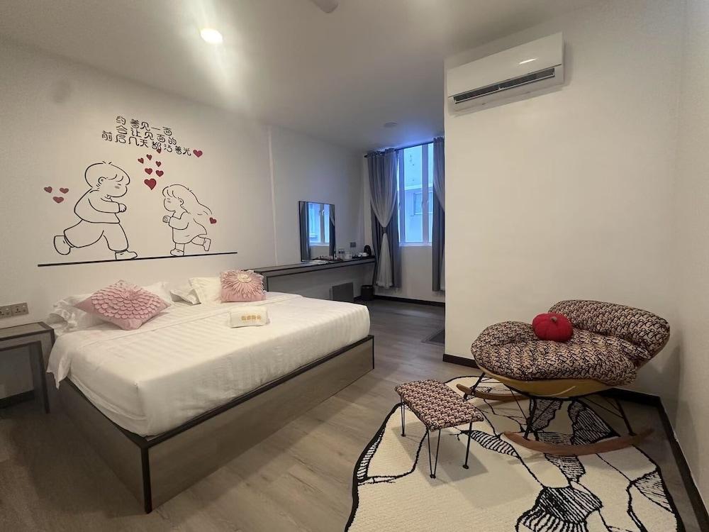 Ru Jia Hai She Hotel