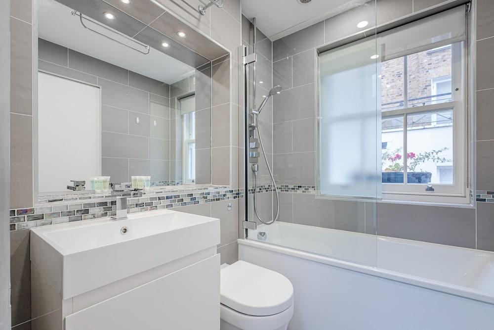 Stanhope Mews Style - 4sms