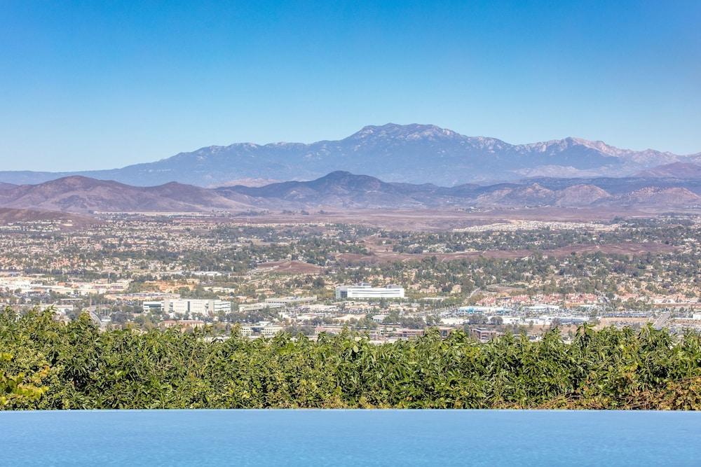 Summit Ranch by Avantstay Infinity Pool Views