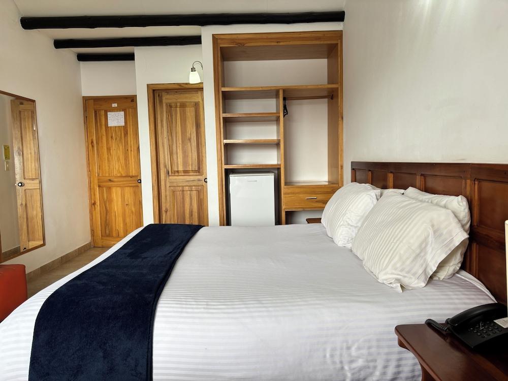 Hotel Refugio el Santuario - Comfacundi