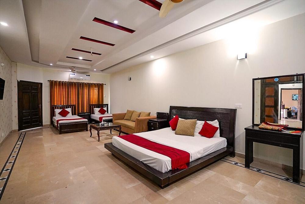 Capri Inn Guest House