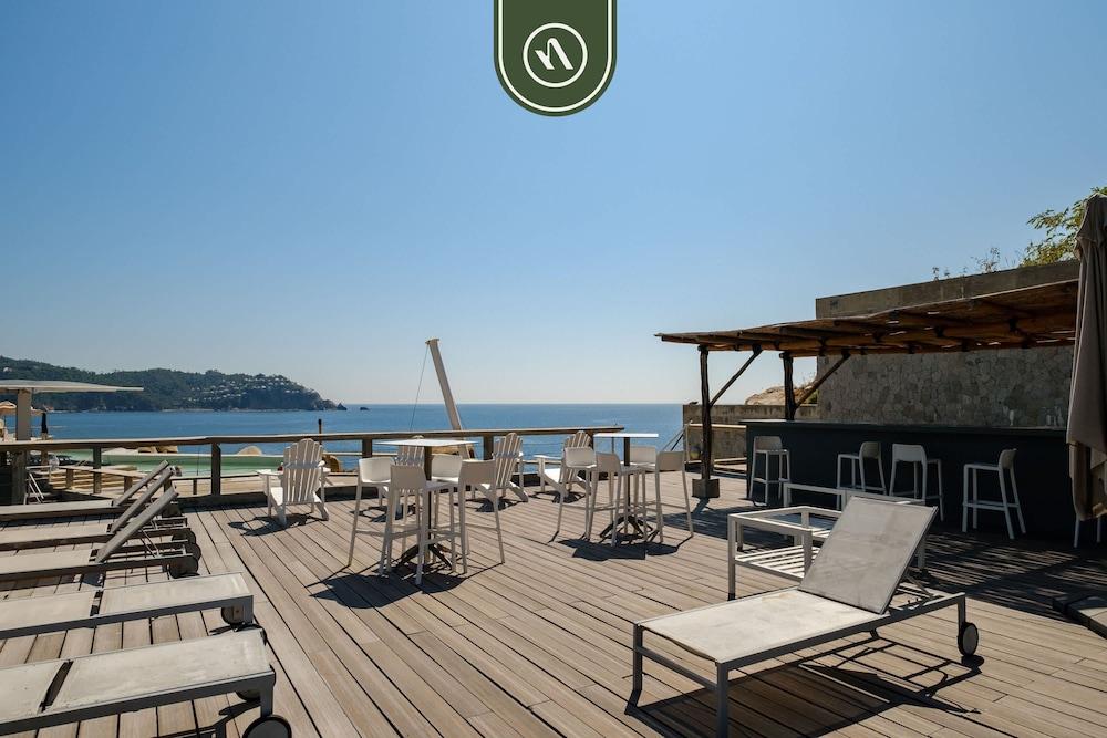 Ibiza 104 Gh03 in Acapulco