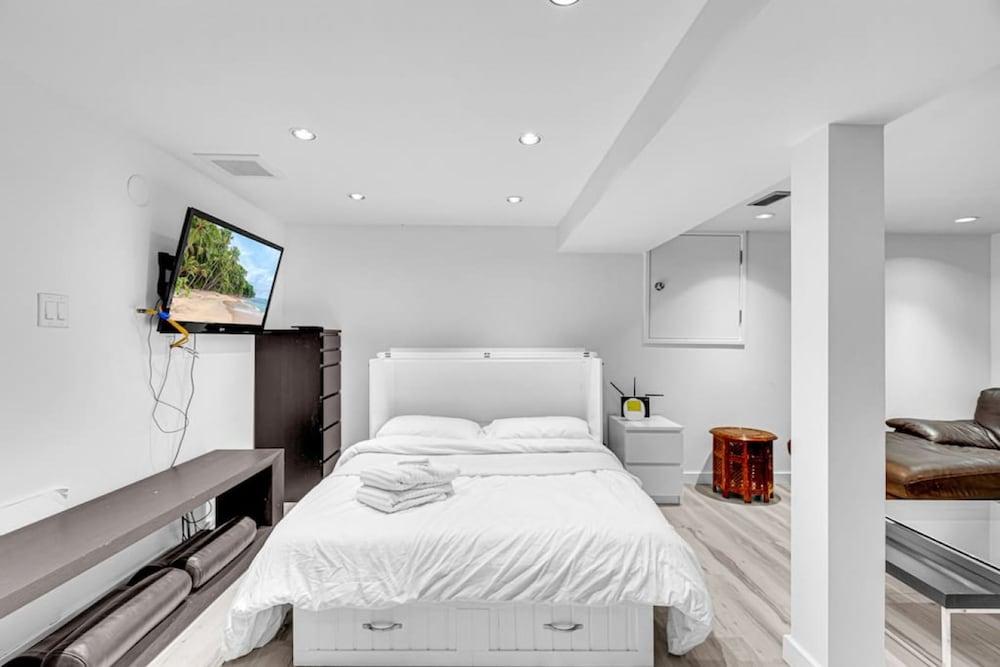 Bright Basement Suite