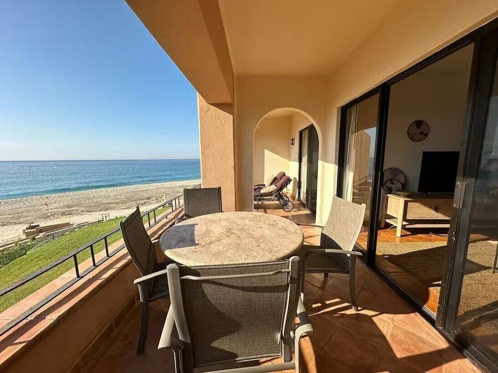 2BD Beach Front Luxury in Cabo