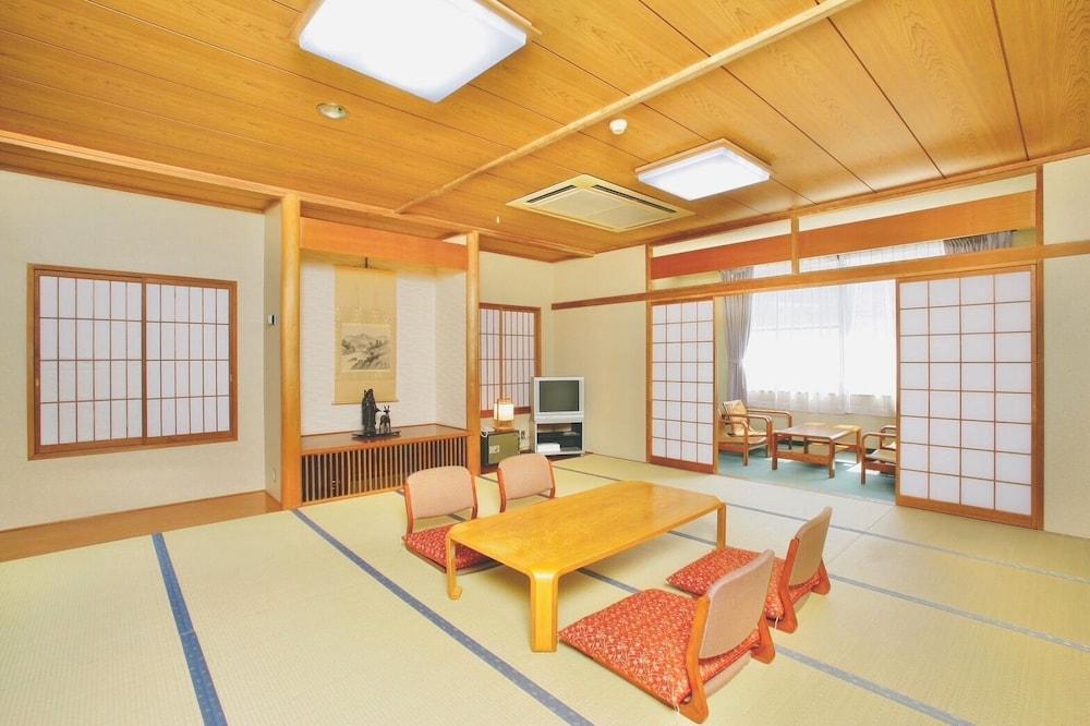 nunobikionsen komoro